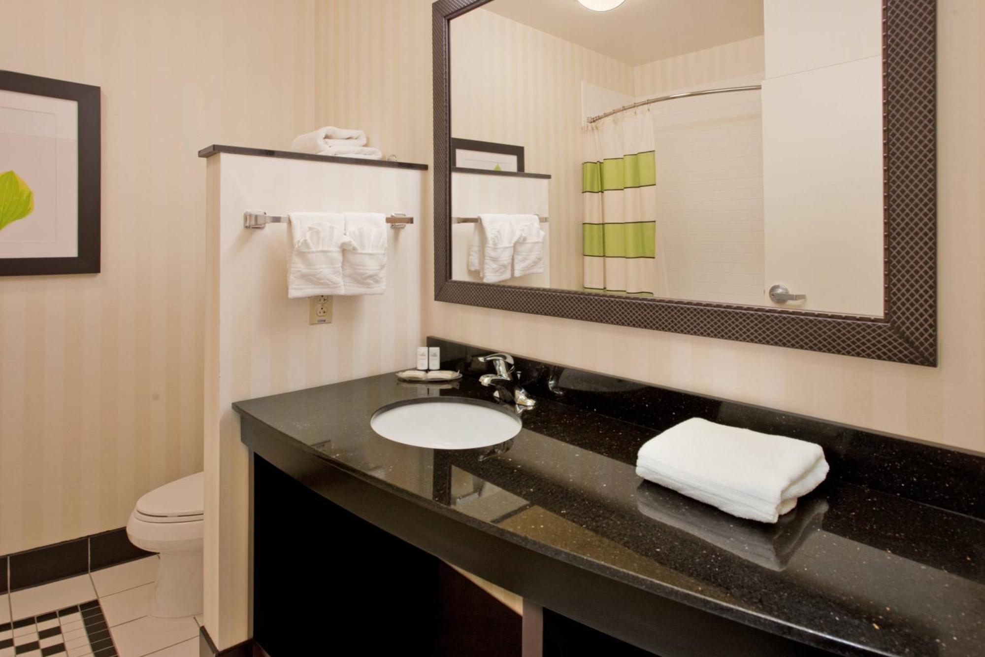 Fairfield Inn & Suites By Marriott Kearney Quarto foto